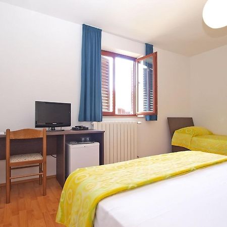 Rooms Ivica 1452 法扎纳 外观 照片