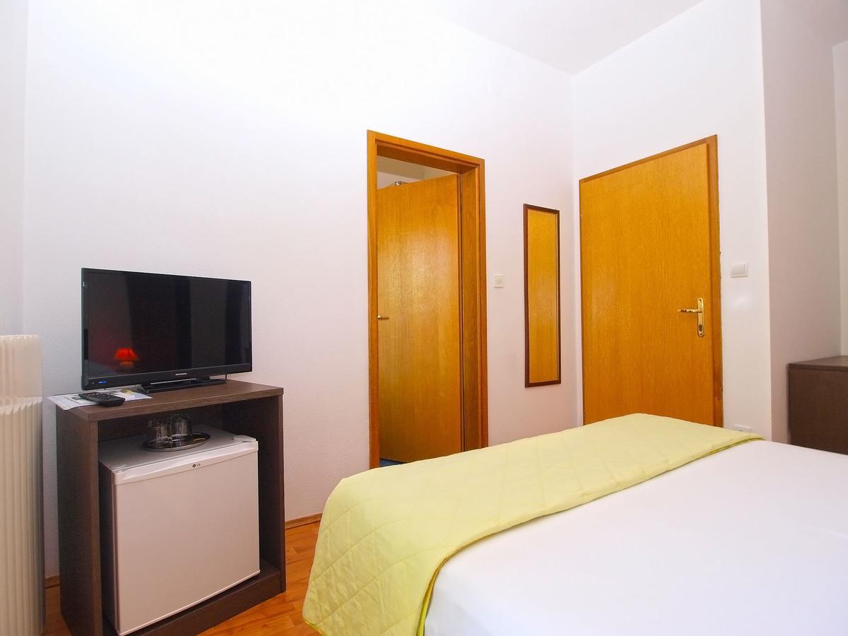 Rooms Ivica 1452 法扎纳 外观 照片