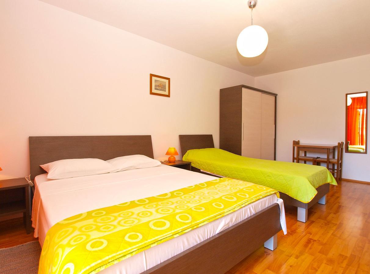 Rooms Ivica 1452 法扎纳 外观 照片