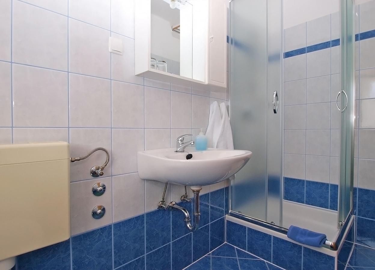 Rooms Ivica 1452 法扎纳 外观 照片