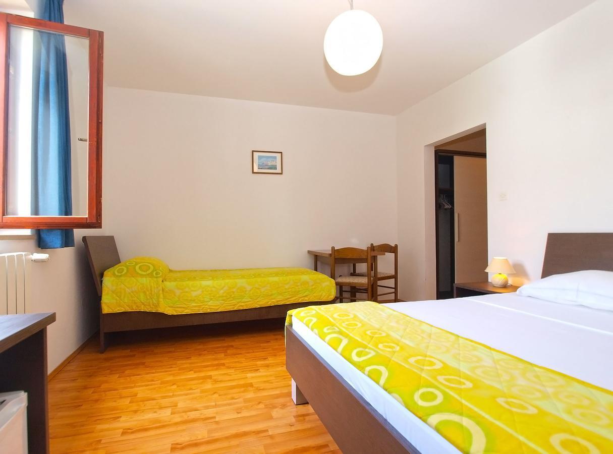 Rooms Ivica 1452 法扎纳 外观 照片